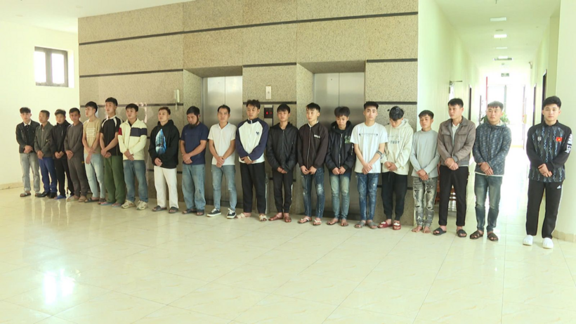 Các đối tượng liên quan vụ gây rối trật tự công cộng. Ảnh: Công an tỉnh Thanh Hóa