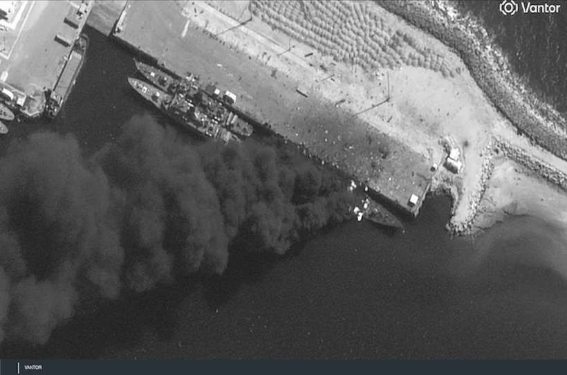 Ảnh vệ tinh chụp căn cứ Ali Al Salem sau cuộc tập kích của Iran hôm 28/2. (Ảnh: MizarVision)