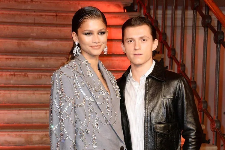 Tom Holland và Zendaya bí mật kết hôn - 2