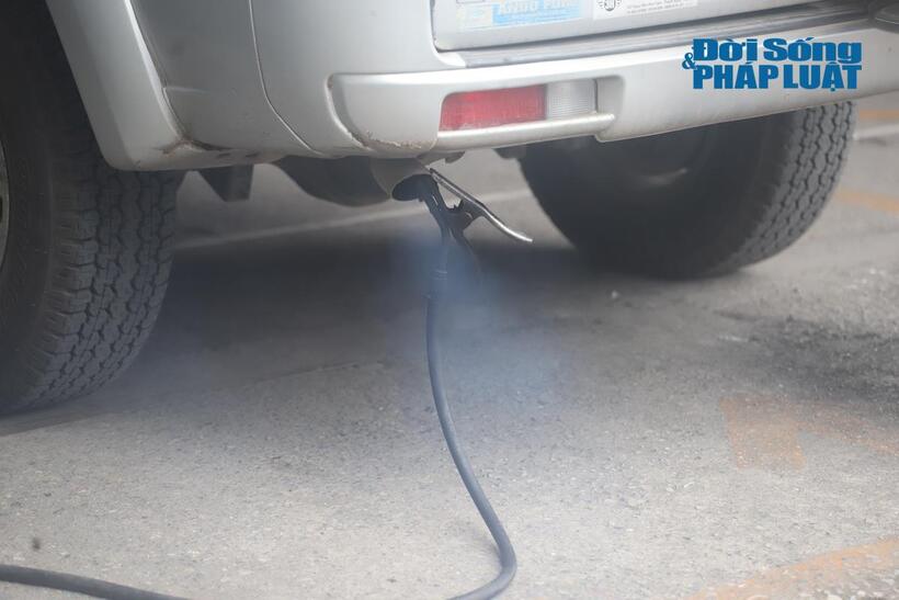 Cơ quan đăng kiểm thực hiện kiểm định khí thải xe ô tô theo quy trình và phương pháp kiểm tra mới nhằm đảm bảo kết quả chính xác và đạt được các mục tiêu về môi trường