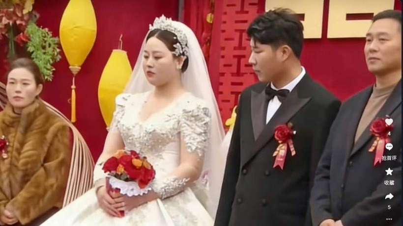 Đám cưới giữa con riêng của mẹ kế và con riêng của cha dượng thu hút sự quan tâm của dư luận Trung Quốc. Ảnh: WJ