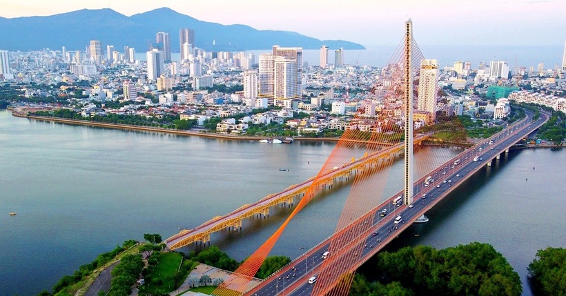 Theo ông Nguyễn Khánh Ngọc, chỉ khi có&nbsp;một hệ thống pháp luật tốt, được thực hiện nghiêm minh thì đất nước nói chung và thành phố Đà Nẵng nói riêng mới có thể phát triển nhanh và bền vững, cải thiện đời sống Nhân dân (Trong ảnh: Một góc từ trên cao của thành phố Đà Nẵng).