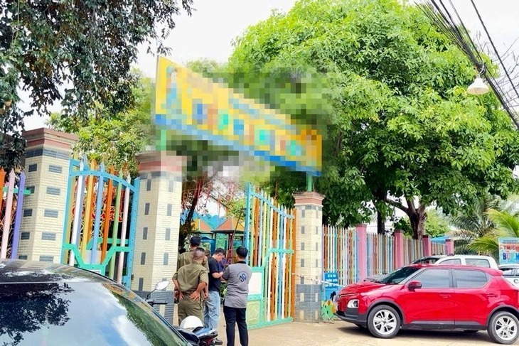 Khu vực hiện trường bé trai 8 tuổi tử vong nghi bị điện giật. Ảnh: Tuổi trẻ Online