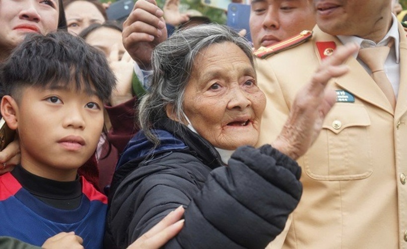 Rời giảng đường đại học, "bóng hồng" Gen Z Hà Tĩnh tình nguyện lên đường thực hiện nghĩa vụ - 6