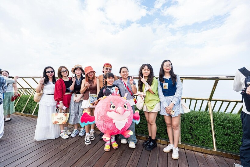 Du khách miền Trung – Tây Nguyên nô nức trẩy hội Bà Nà Hills - 2