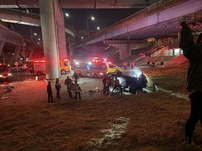 Hình ảnh hiện trường vụ tai nạn. Ảnh: KoreaBoo.