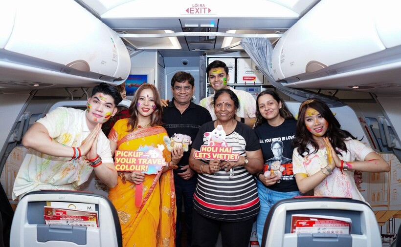 Không khí lễ hội sắc màu Holi ngập tràn các chuyến bay quốc tế của Vietjet - 10