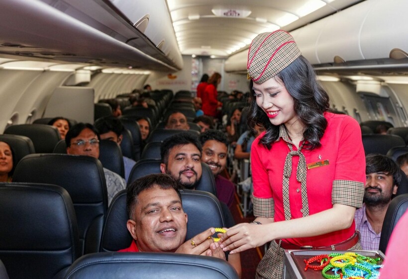 Không khí lễ hội sắc màu Holi ngập tràn các chuyến bay quốc tế của Vietjet - 11
