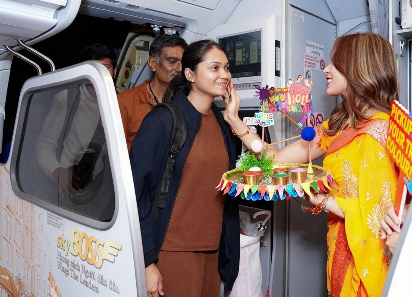 Không khí lễ hội sắc màu Holi ngập tràn các chuyến bay quốc tế của Vietjet - 4