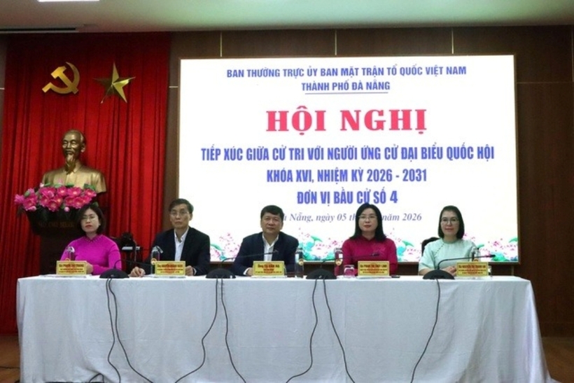 Ứng cử viên đại biểu Quốc hội gặp gỡ cử tri 8 xã qua hội nghị trực tuyến