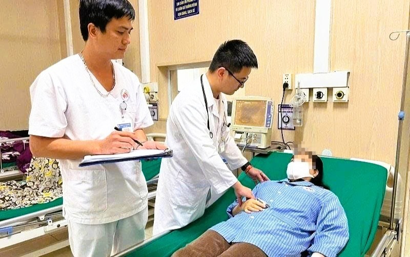 Người phụ nữ ngộ độc khí CO đã qua cơn nguy kịch. Ảnh: Người Lao Động.