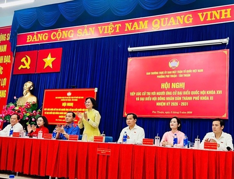 Bà Ung Thị Xuân Hương tại Hội nghị tiếp xúc cử tri với người ứng cử ĐBQH khoá XVI và đại biểu HĐND thành phố khoá XI nhiệm kỳ 2026 - 2031.