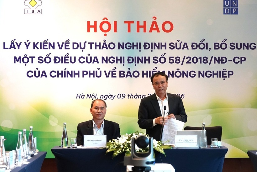 Ông Lê Đức Thịnh - Cục trưởng Cục Kinh tế hợp tác và Phát triển nông thôn, Bộ Nông nghiệp và Môi trường chia sẻ tại Hội thảo