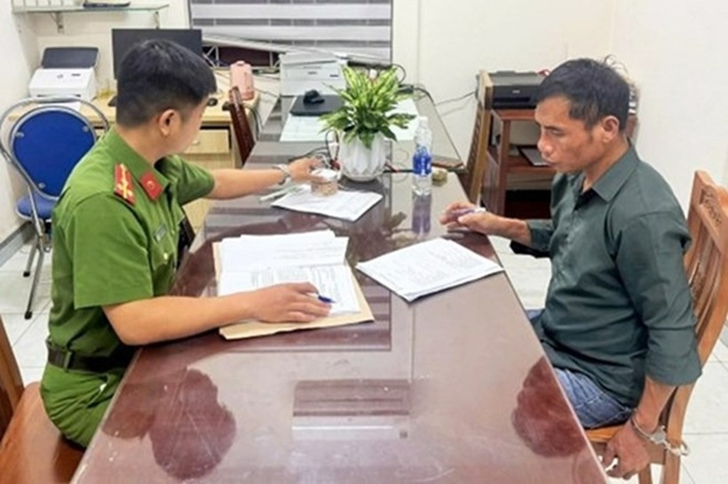 Vừa ra tù ít tháng, đối tượng Nguyễn Văn Thành (tức "Thành bò") lại bị bắt vì trộm xe máy của người dân. Ảnh: Công an