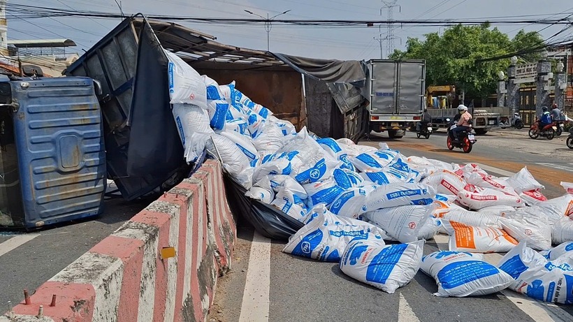 Hiện trường vụ tai nạn. Ảnh: Báo Thanh niên.