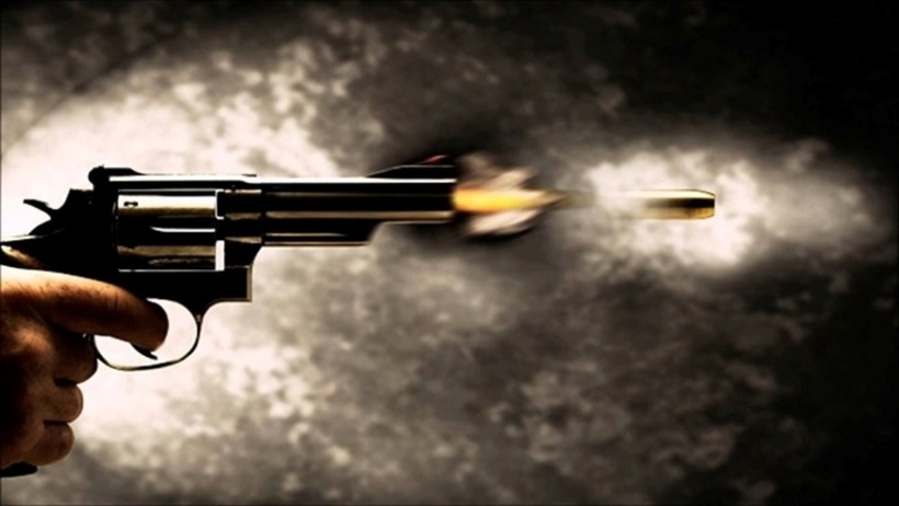 Truy tố người đàn ông bắn chú ruột trọng thương ngay trên bàn nhậu. Ảnh minh hoạ.