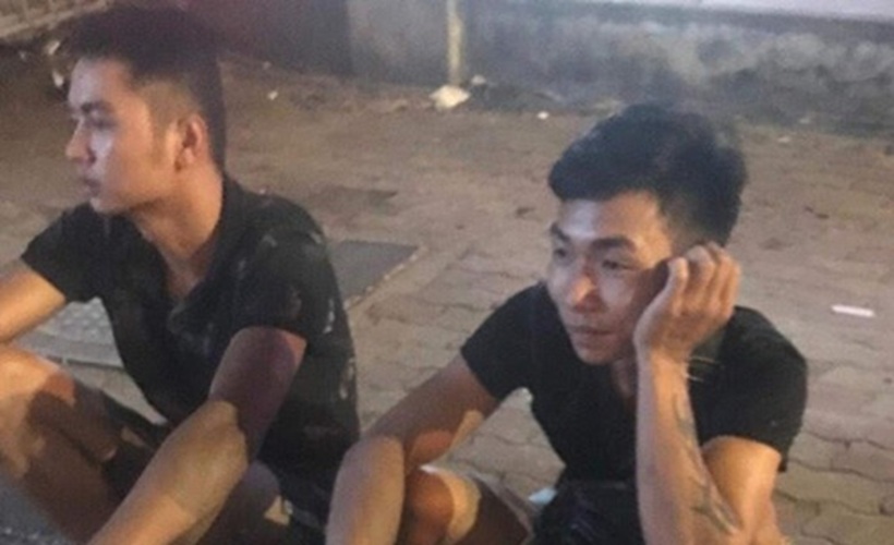 Hình ảnh Giáp và Trường được nạn nhân chụp lại gửi cho bạn. Ảnh: VnExpress