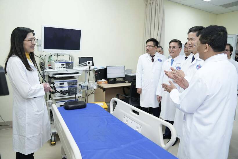 Hai hệ thống xạ trị hiện đại cùng gần 100 thiết bị y tế được Bệnh viện K đưa vào hoạt động tại cơ sở Quán Sứ, giúp rút ngắn thời gian điều trị ung thư.