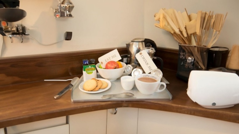 Du khách có kinh nghiệm thường áp dụng nguyên tắc “3 không chạm” khi ở khách sạn để hạn chế tiếp xúc với những vật dụng có thể tiềm ẩn vấn đề về vệ sinh.