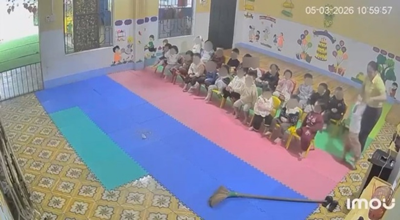 Giáo viên có hành vi&nbsp;thô bạo với trẻ mầm non bị cho nghỉ việc. Ảnh: Lao Động.