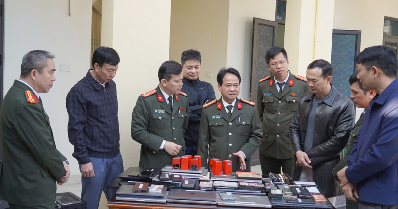 Đại tá Lê Ngọc Anh, Phó Giám đốc, Thủ trưởng Cơ quan An ninh điều tra Công an tỉnh Thanh Hóa trực tiếp chỉ đạo điều tra, đấu tranh chuyên án. (Ảnh: Công an Thanh Hóa)