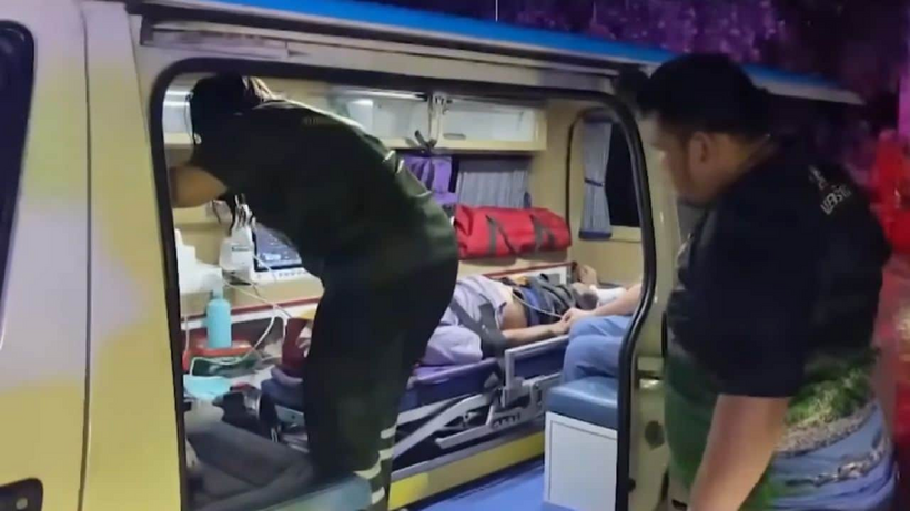 Nạn nhân được đưa đi cấp cứu nhưng không qua khỏi. Ảnh: The Thaiger