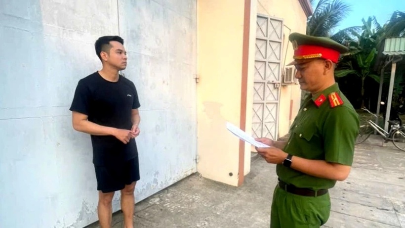 Lợi dụng việc điều trị bắt buộc tại bệnh viện tâm thần, Đoàn Quang Thịnh đã bỏ trốn và này quay về đầu thú. (Ảnh: Pháp luật TP.HCM)