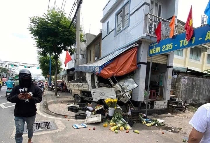 Hiện trường vụ tai nạn. Ảnh: PLO.