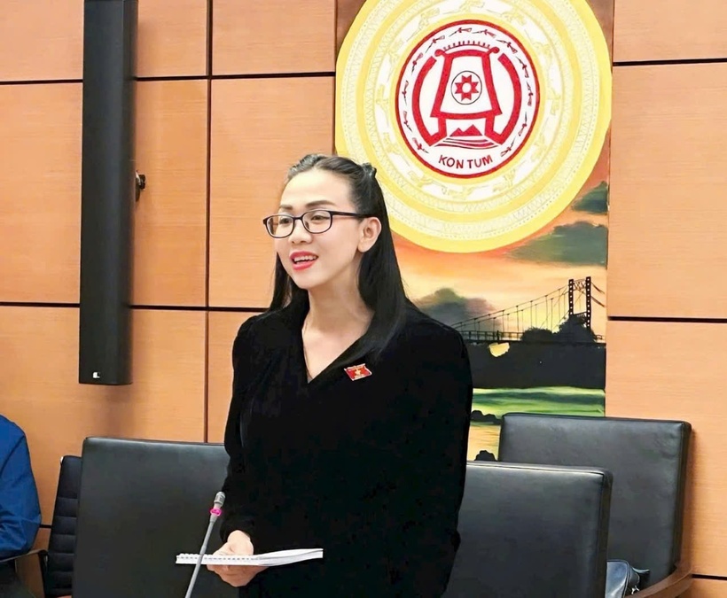 ĐBQH Trịnh Thị Tú Anh.