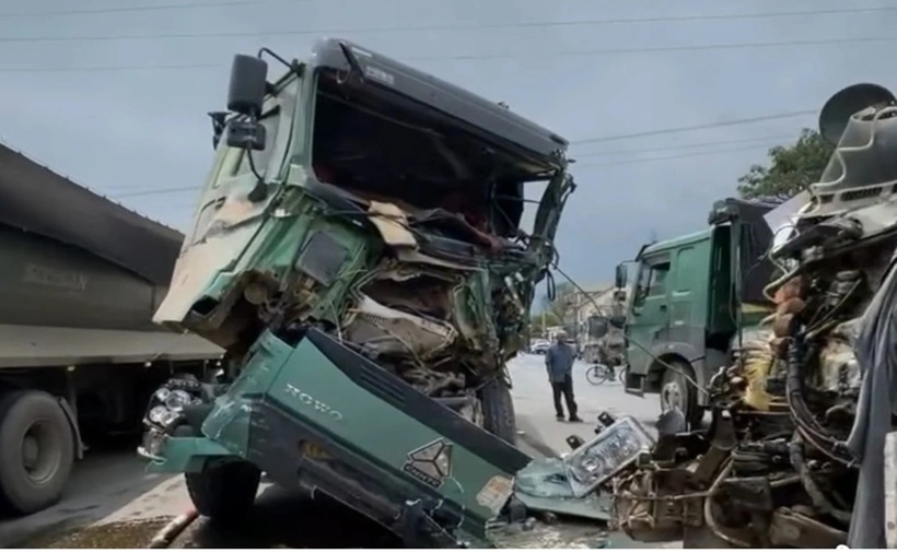 Hiện trường vụ tai nạn trên quốc lộ 1A. (Ảnh: Dân trí)