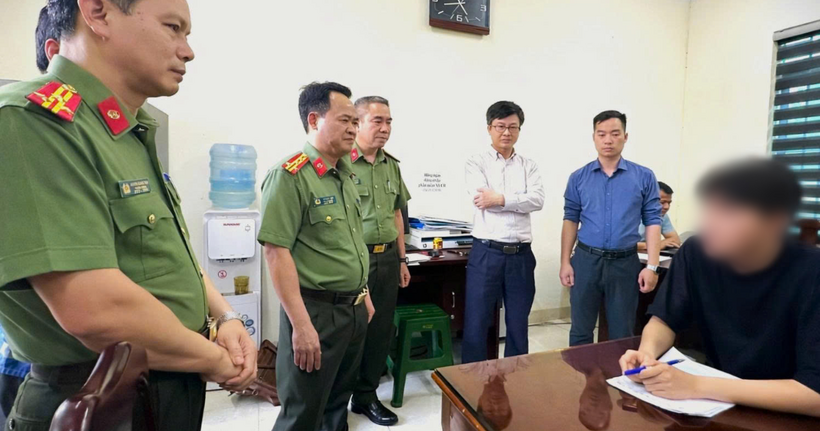 Đại tá Lê Ngọc Anh, Phó Giám đốc - Thủ trưởng Cơ quan An ninh điều tra Công an tỉnh trực tiếp chỉ đạo vụ án. (Ảnh: CACC)