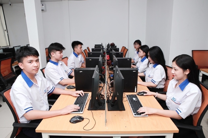 Học sinh Trường Trung cấp quốc tế Sài Gòn. Ảnh: Dân trí