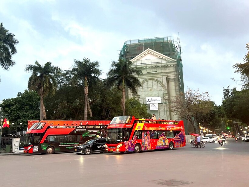 Tuyến xe buýt 2 tầng do Vega City (đơn vị thành viên KDI Holdings) tham gia đề xuất, dự kiến kết nối các điểm du lịch ven biển Nha Trang.