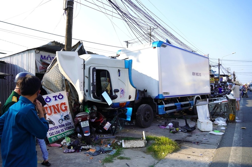 Hiện trường vụ tai nạn. Ảnh: Báo Tiền phong.