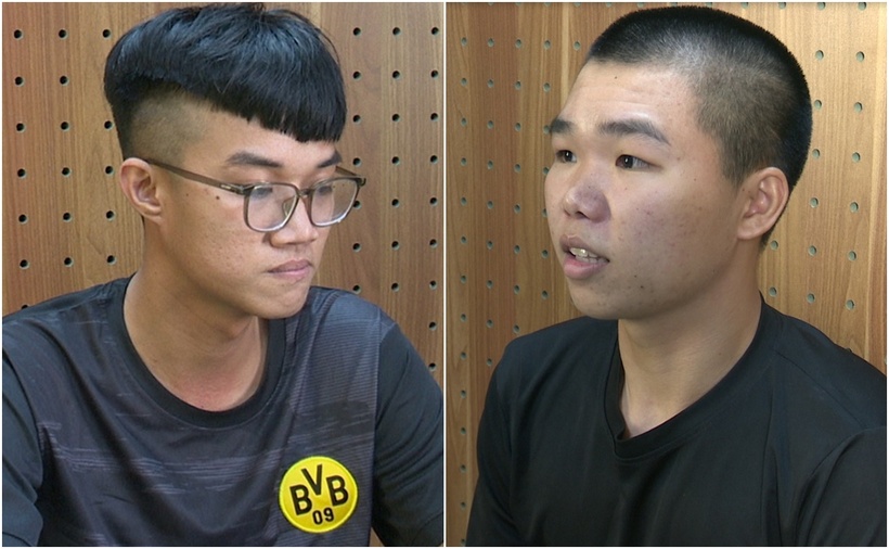 Nguyễn Khánh Duy và Nguyễn Võ Đăng Khoa tại cơ quan công an. (Ảnh: Công an tỉnh Đồng Tháp)