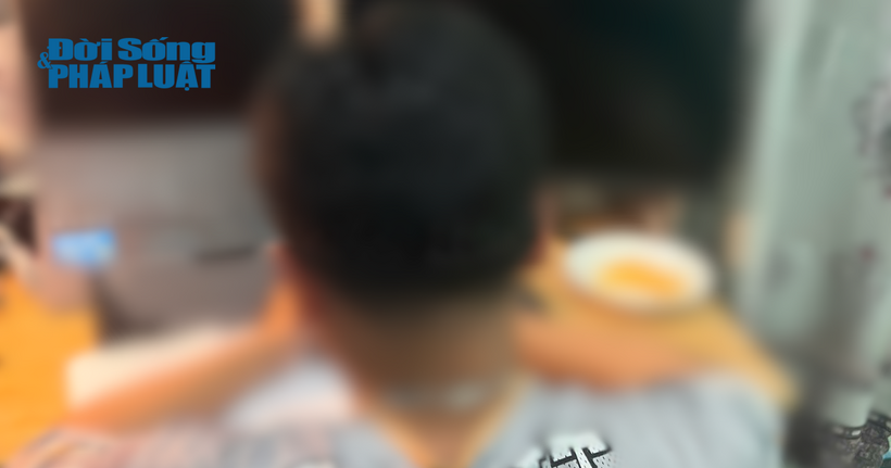 Nam sinh vẫn chưa hết bàng hoàng trước những áp lực khi vay tiền qua app.