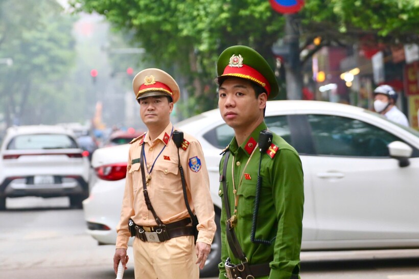 CSGT phối hợp với các lực lượng chức năng bảo đảm ANTT trong thời gian diễn ra Kỳ họp.