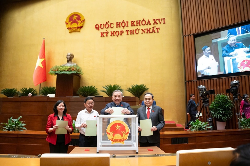 Hôm nay (7/4), Quốc hội sẽ tiến hành quy trình bầu các chức danh lãnh đạo chủ chốt của Nhà nước, trong đó có Chủ tịch nước và Thủ tướng Chính phủ. (Ảnh: Media Quốc hội)