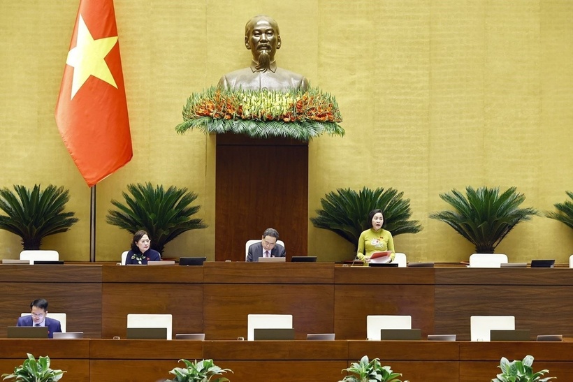 Chiều 8/4, Phó Chủ tịch Quốc hội Nguyễn Thị Thanh điều hành phiên họp. (Ảnh: Doãn Tấn/TTXVN)