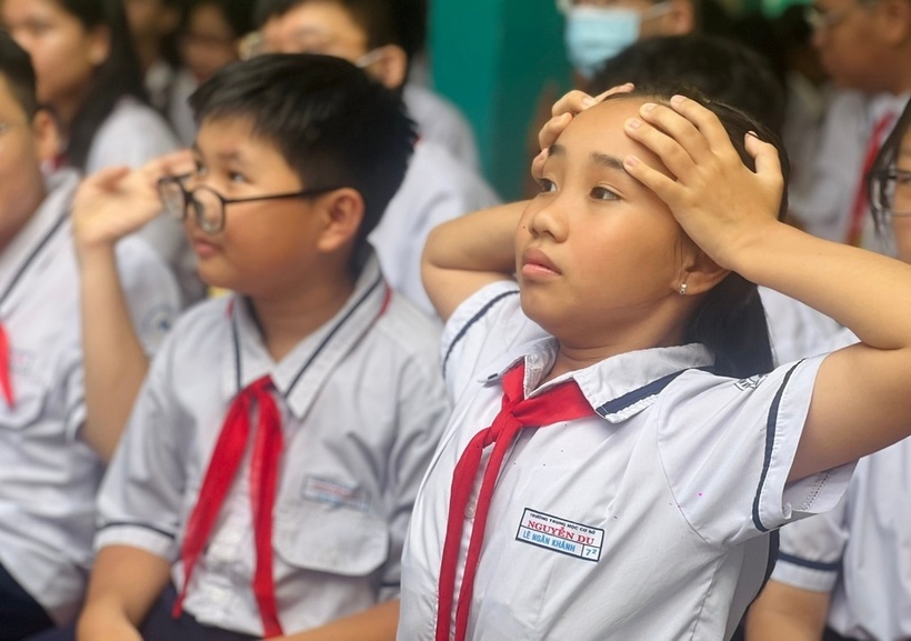 TP.HCM thực hiện khảo sát năng lực 100% học sinh lớp 7 toàn thành phố. Ảnh: Dân trí