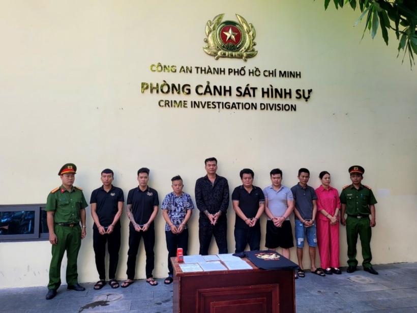 Các đối tượng bị khởi tố bị can, bắt tạm giam. (Ảnh: Công an TP.HCM)