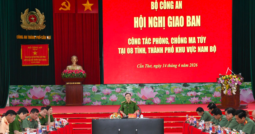 Toàn cảnh hội nghị.