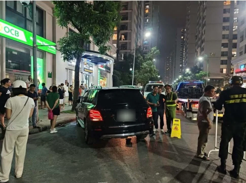 Vụ tai nạn khiến một người phụ nữ bị thương phải nhập viện cấp cứu. Ảnh: Dân Việt