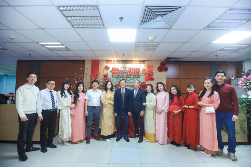 Nhân sự đang công tác tại Tạp chí Đời sống và Pháp luật.