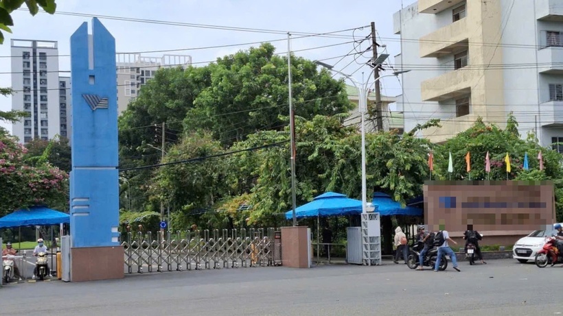 Nữ sinh viên năm 2 tử vong dưới chân tòa nhà ký túc xá ở TP.HCM. Ảnh: PLO