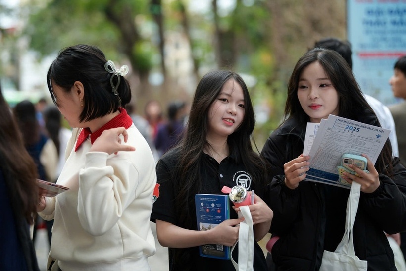 Tuyển sinh năm 2026 một trong những thay đổi quan trọng là mở rộng lĩnh vực áp dụng ngưỡng đảm bảo chất lượng đầu vào. Ảnh minh họa