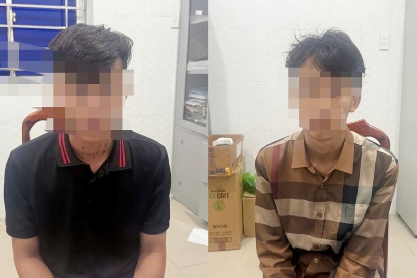 N. (bên phải) và K. tại Công an xã Hòa Khánh. (Ảnh: Dân trí)