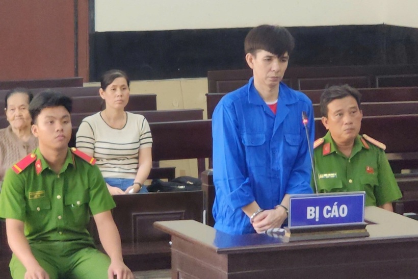 Bị cáo Nguyễn Văn Mình tại toà. (Ảnh: Dân trí)