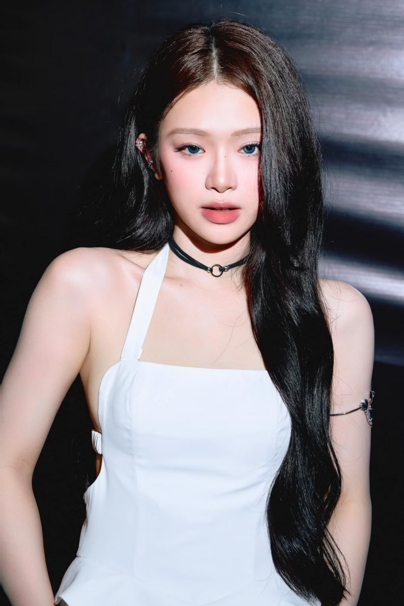 Linh Ka lọt vào đề cử 100 gương mặt đẹp nhất thế giới năm 2026 do TC Candler bình chọn.