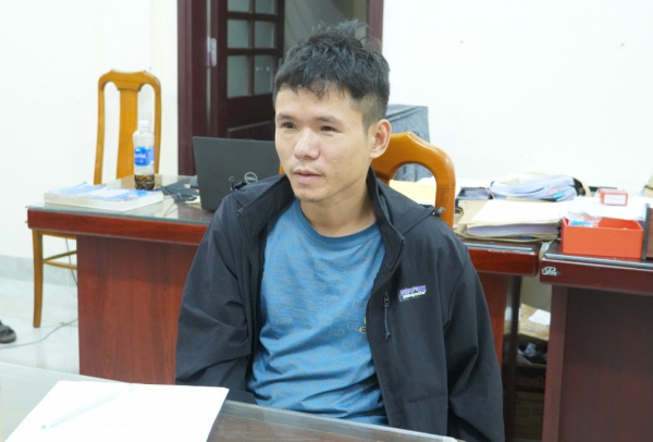 Nguyễn Văn Dũng tại cơ quan công an. Ảnh: Báo Công an Nhân dân.